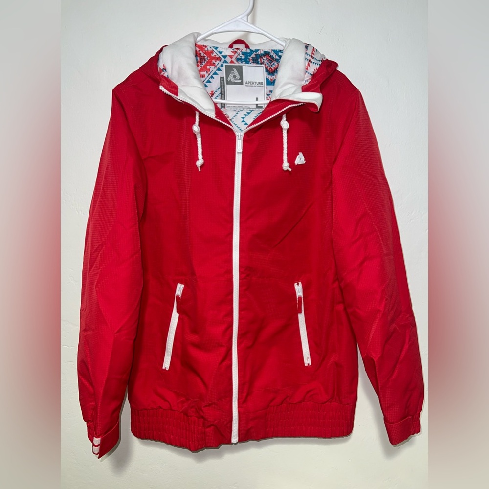 NWoT Aperture Snow Jacket
